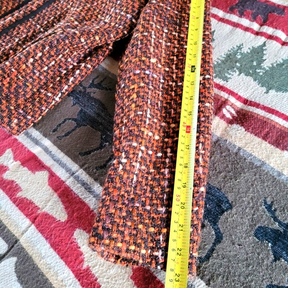 Conrad C collection tweed designer coat. - Picture 7 of 9